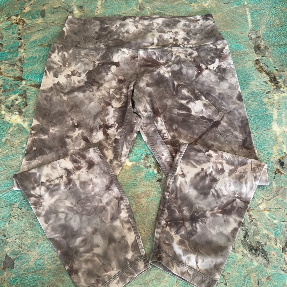 Lululemon cropped align leggings